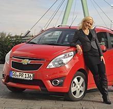 Chevrolet Spark und Isabel Edvardsson